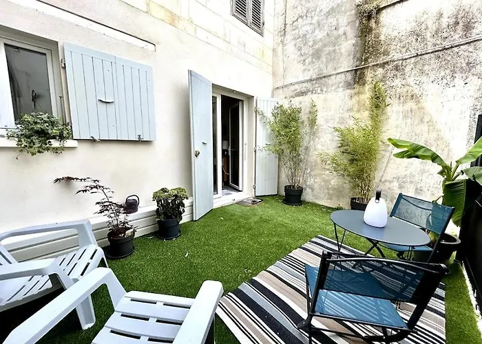 Cote Cour - Appartement En Plein Centre-Ville & Proche Des Thermes