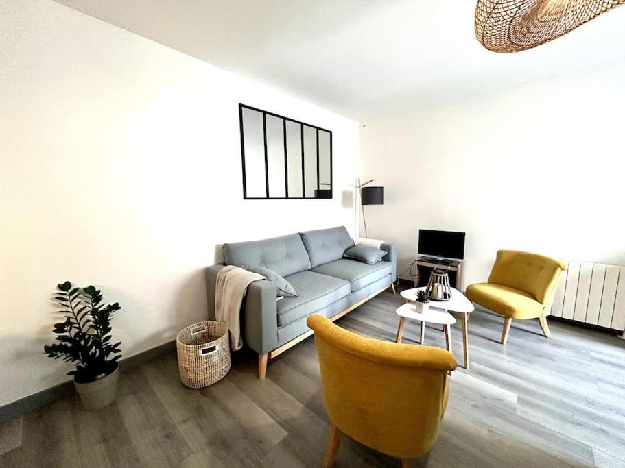 Appartement Cote Cour - En Plein Centre-ville & Proche Des Thermes *
